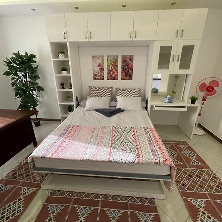 شقة في قلب القاهرة الجديدة تطل على شارع التسعين الشمالي Luaran gambar